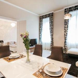 Parliment Luxury Apartment Budapest