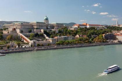 Budapest Marriott Hotel - image 13