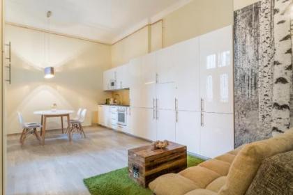 K11 Exclusive Apartment at Szimpla - image 3