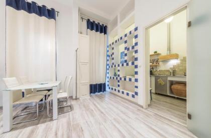 ATLANTA apartment is in the heart of Budapest - image 16