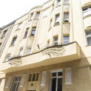 Real Apartments Lovag