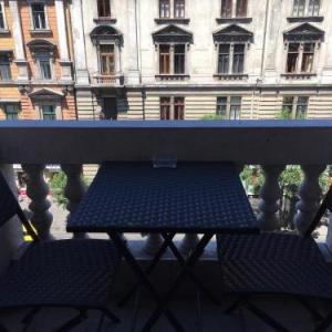 All In Apartman III.