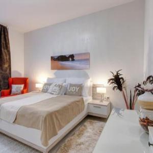 Sweet Dreams at King street Gold