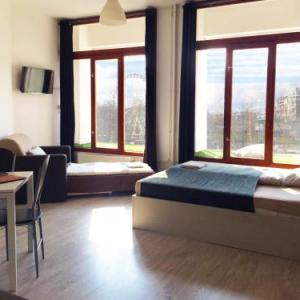 Zoom-Budapest Apartments