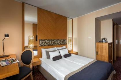 Marmara Hotel Budapest - image 1