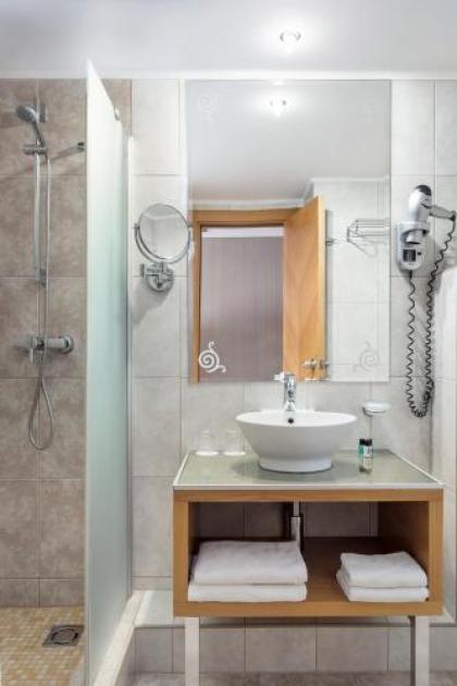 Marmara Hotel Budapest - image 10