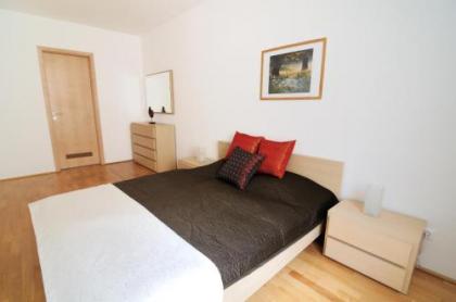 Leda Apartments - image 10
