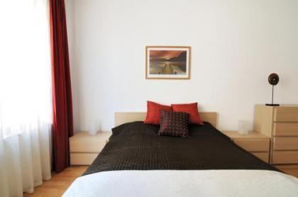 Leda Apartments - image 14