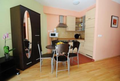Leda Apartments - image 18