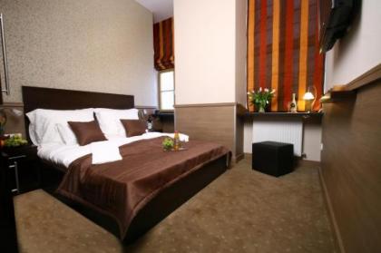Central Hotel 21 and Apartments - image 1