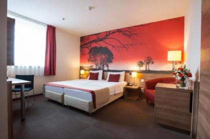 Expo Congress Hotel - image 1