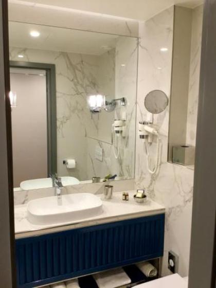 Danubius Hotel Astoria City Center - image 5