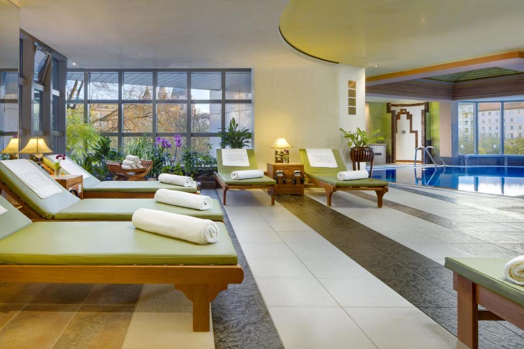 Kempinski Hotel Corvinus Budapest - image 4