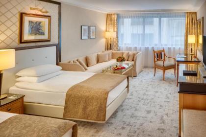 Kempinski Hotel Corvinus Budapest - image 9