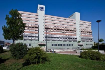 Danubius Hotel Arena - image 2