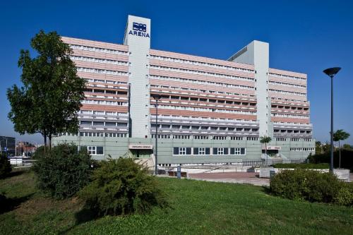 Danubius Hotel Arena - image 2