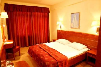 Benczur Hotel - image 10