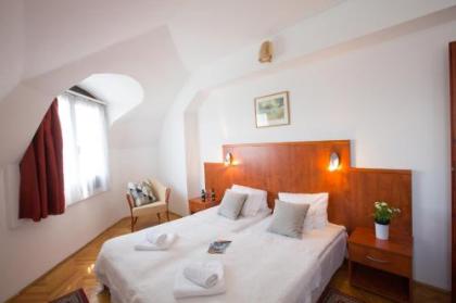Helios Apartman Hotel - image 8