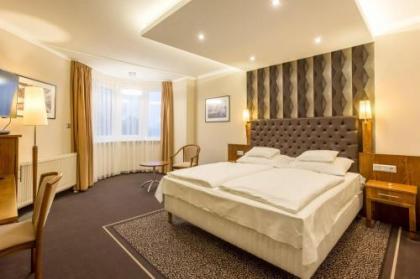 Szőnyi Garden Hotel Pest - image 1