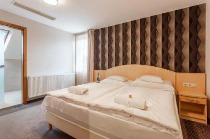 Szőnyi Garden Hotel Pest - image 3