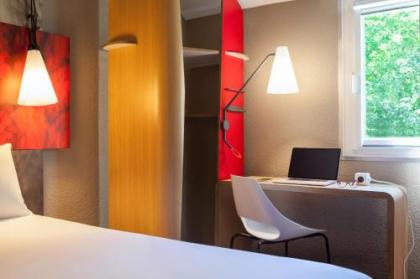 Ibis Budapest Heroes Square - image 19