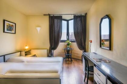 Thomas Hotel - image 12