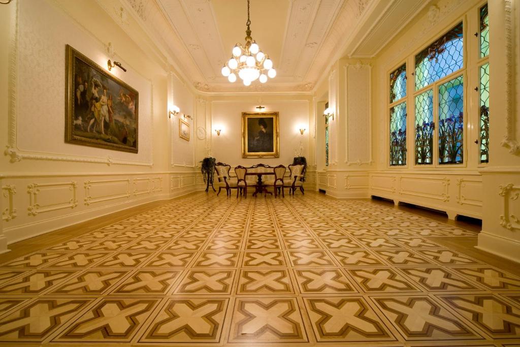 Boutique Hotel Victoria Budapest - image 6