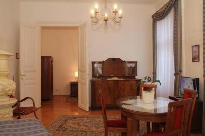 Inn Side Hotel Kalvin House - image 13