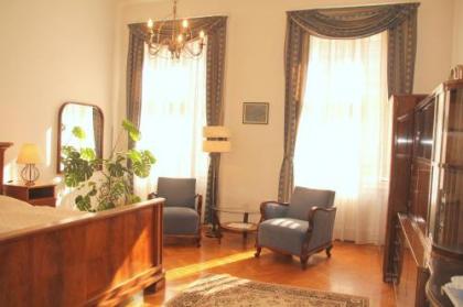 Inn Side Hotel Kalvin House - image 16