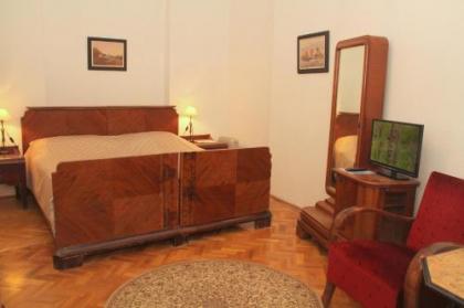 Inn Side Hotel Kalvin House - image 18