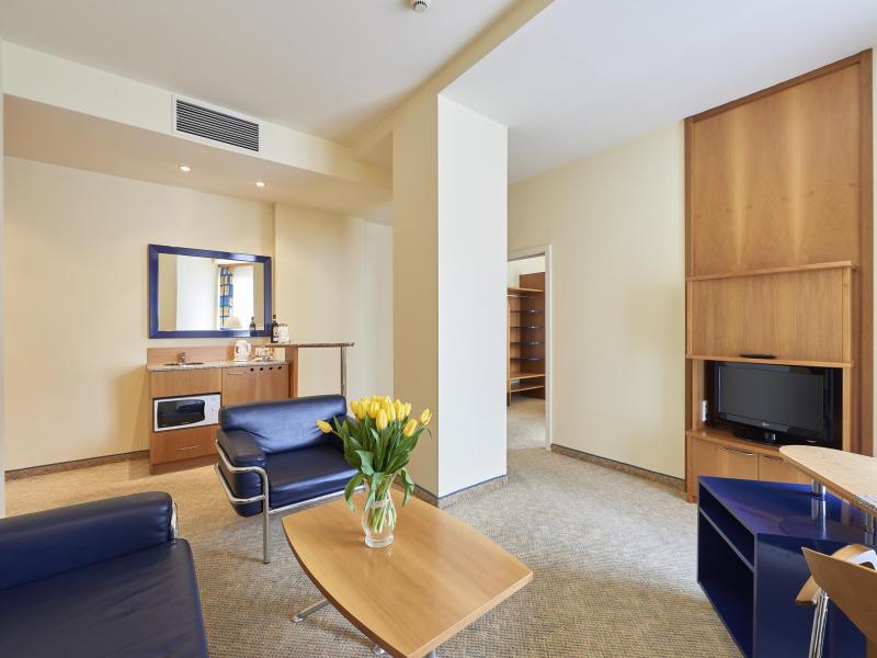 Starlight Suiten Hotel - image 5
