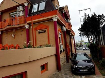 Attila Hotel - image 5