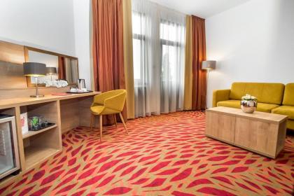 Rubin Wellness&Conference Hotel - image 17