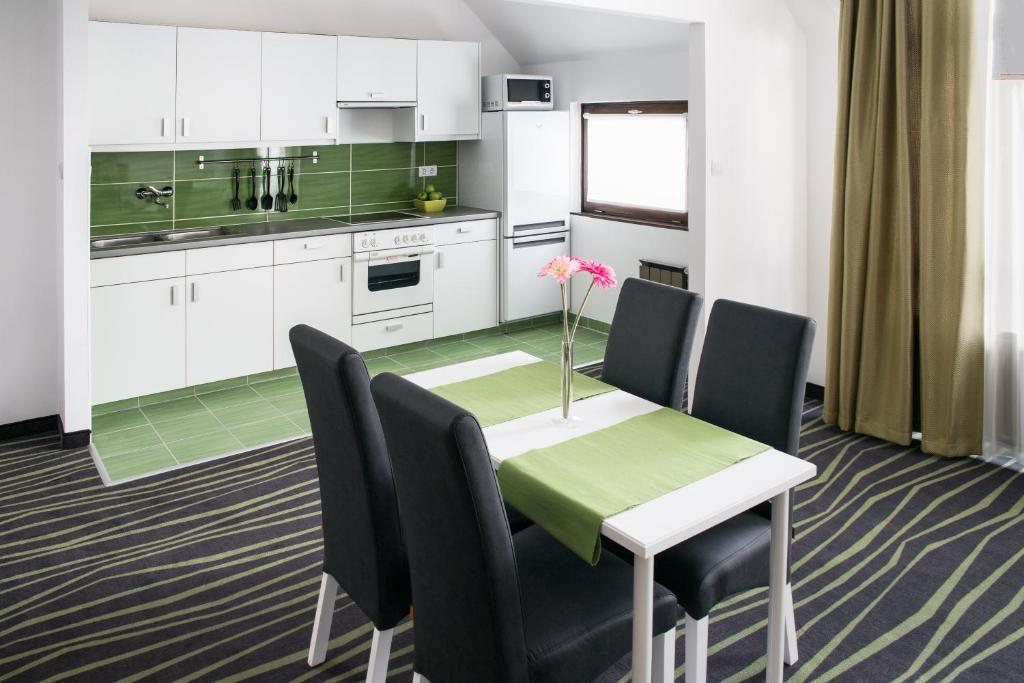 Rubin Wellness&Conference Hotel - image 3