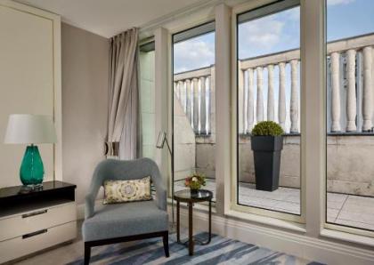 The Ritz-Carlton Budapest - image 3