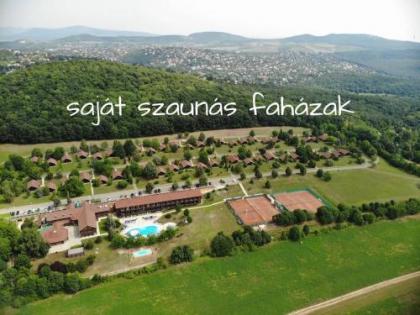 Petneházy Club Hotel Superior - image 1