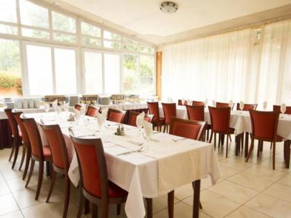 Alfa Art Hotel - image 10