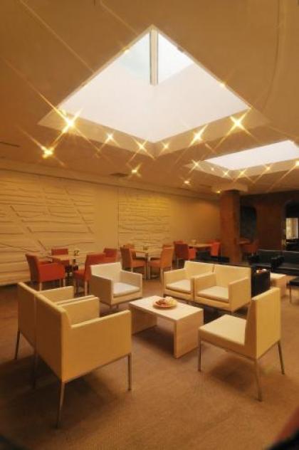Star City Hotel - image 20