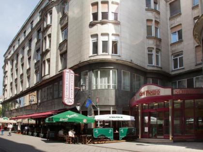 City Hotel Pilvax - image 18