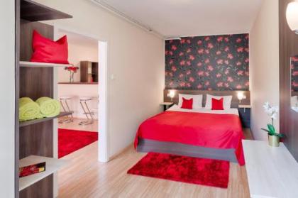 Triple M Hotel - image 10
