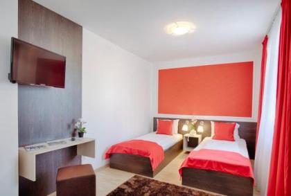 Triple M Hotel - image 11