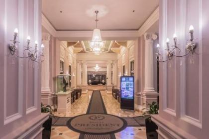 Hotel President - image 20