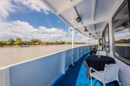 Fortuna Boat Hotel - image 5