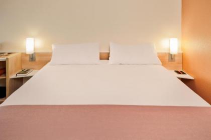 Ibis Budapest Centrum - image 8
