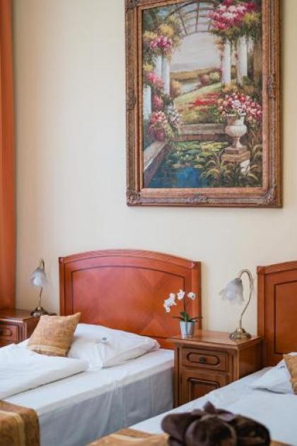 City Hotel Unio - image 11