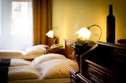City Hotel Unio - image 12