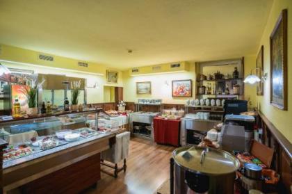 City Hotel Unio - image 18