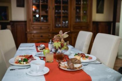 City Hotel Unio - image 20