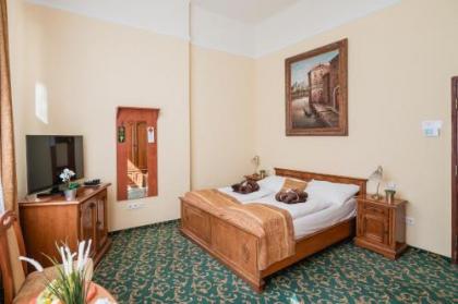 City Hotel Unio - image 9