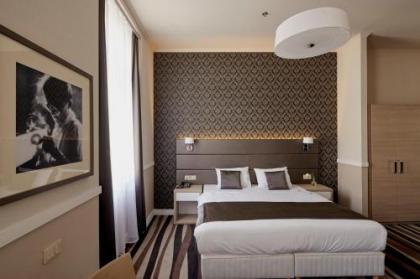 Hotel Central Basilica - image 15